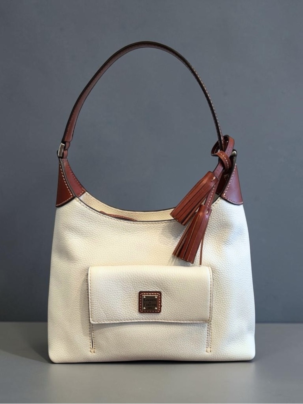 Dooney & Bourke | Pebble Grain Hobo
